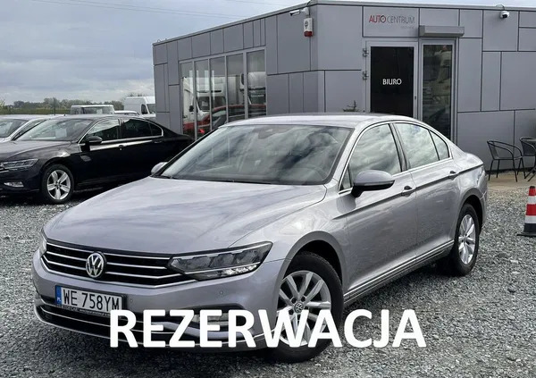 dolnośląskie Volkswagen Passat cena 82900 przebieg: 95970, rok produkcji 2020 z Wojkowice
